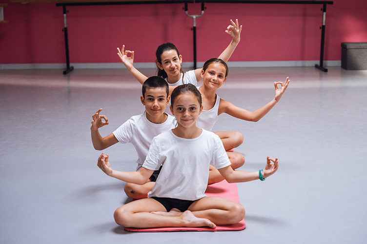 Yoga-Enfants-Primaire-Puyricard